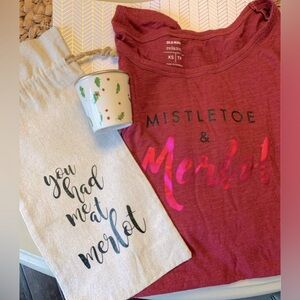 NEW Christmas Girlfriend Galentine Gift Set Mistletoe & Merlot Wine Sack Tee
